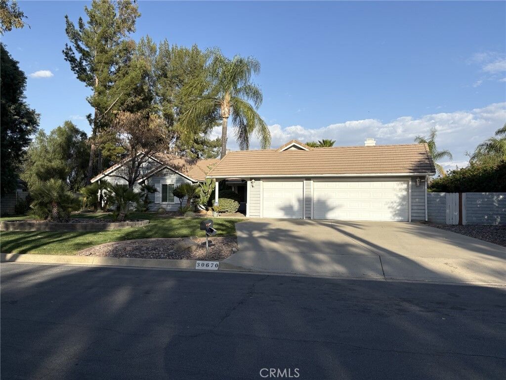 Property Photo:  30670 Brookstone  CA 92530 