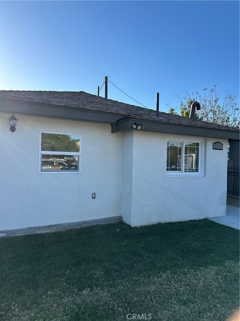 Property Photo: 7111 Claire CA 91335