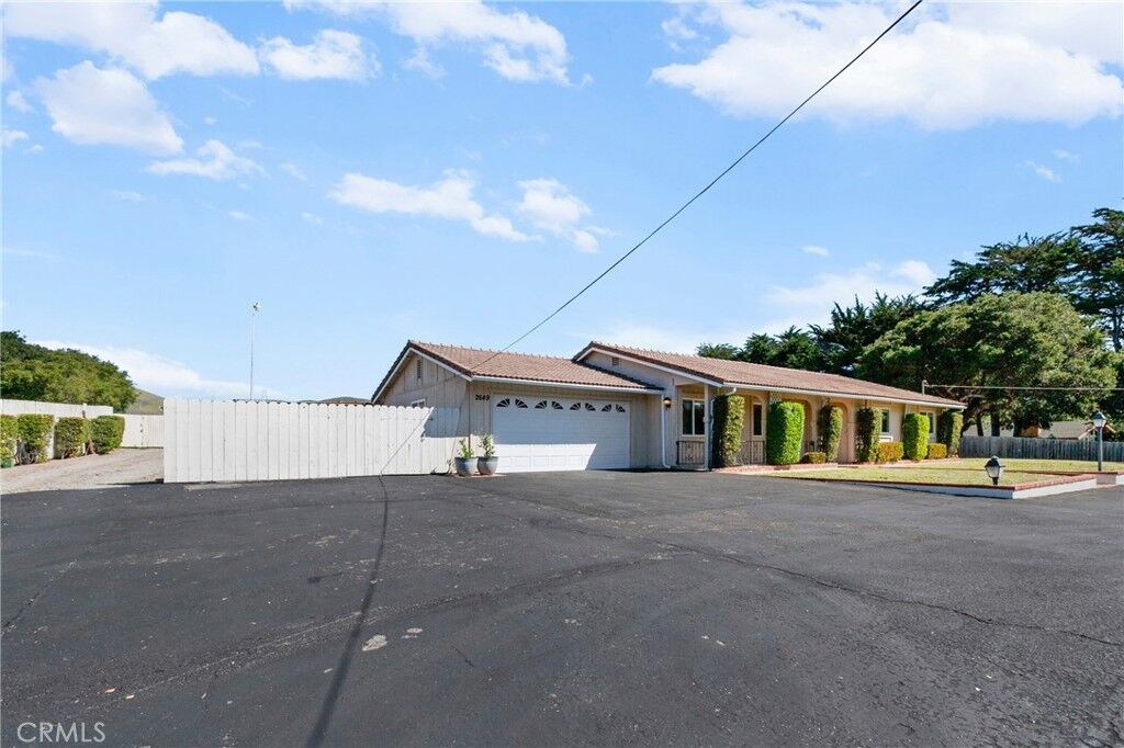 Property Photo:  2649 Adobe  CA 93442 