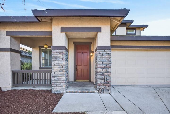 Property Photo:  139 Ainger Circle  CA 95835 