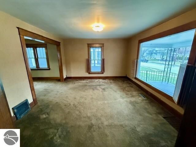 Property Photo:  615 Wright Avenue  MI 48801 