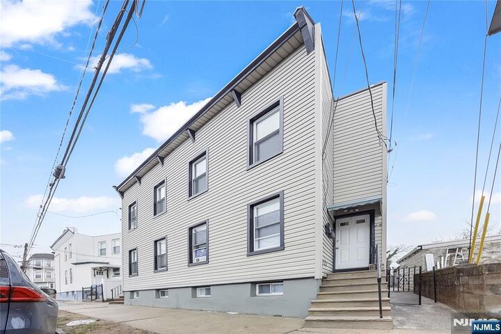 Property Photo:  88 Devon Street  NJ 07032 