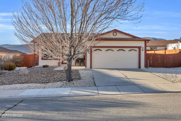Property Photo: 17391 Desert Lake Drive NV 89508