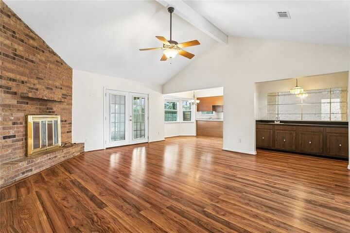 Property Photo:  331 Thames Drive  LA 70458 