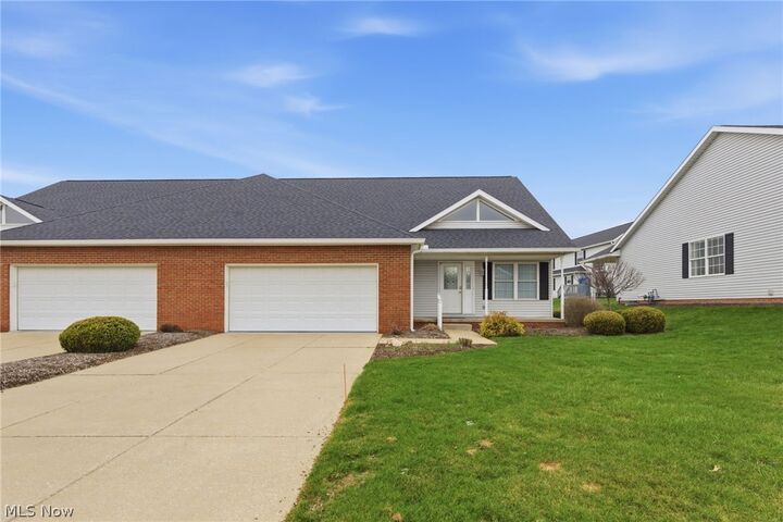 Property Photo:  2735 Doral Circle SE  OH 44646 