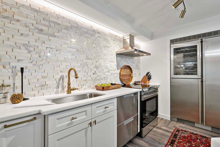 Property Photo: 168 6th Street E 4105 MN 55101