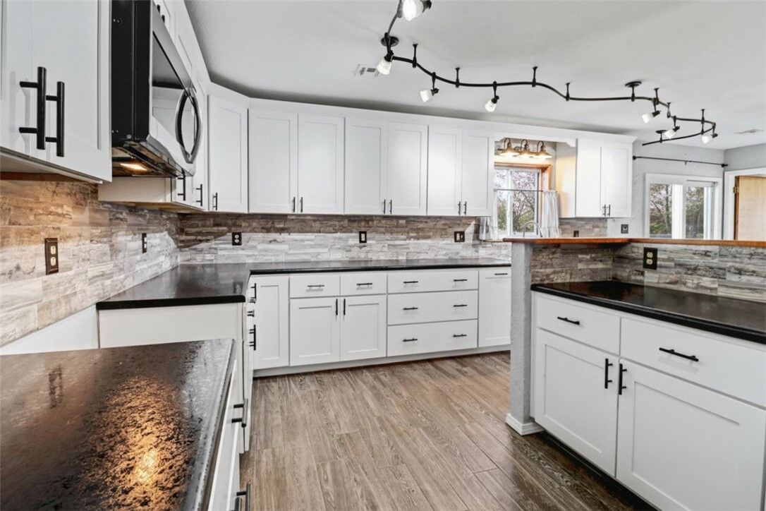 Property Photo:  510 2nd Avenue  AR 72736 