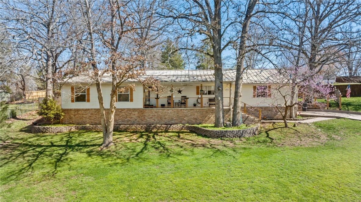 Property Photo: 9570 Lakewoods Drive AR 72756