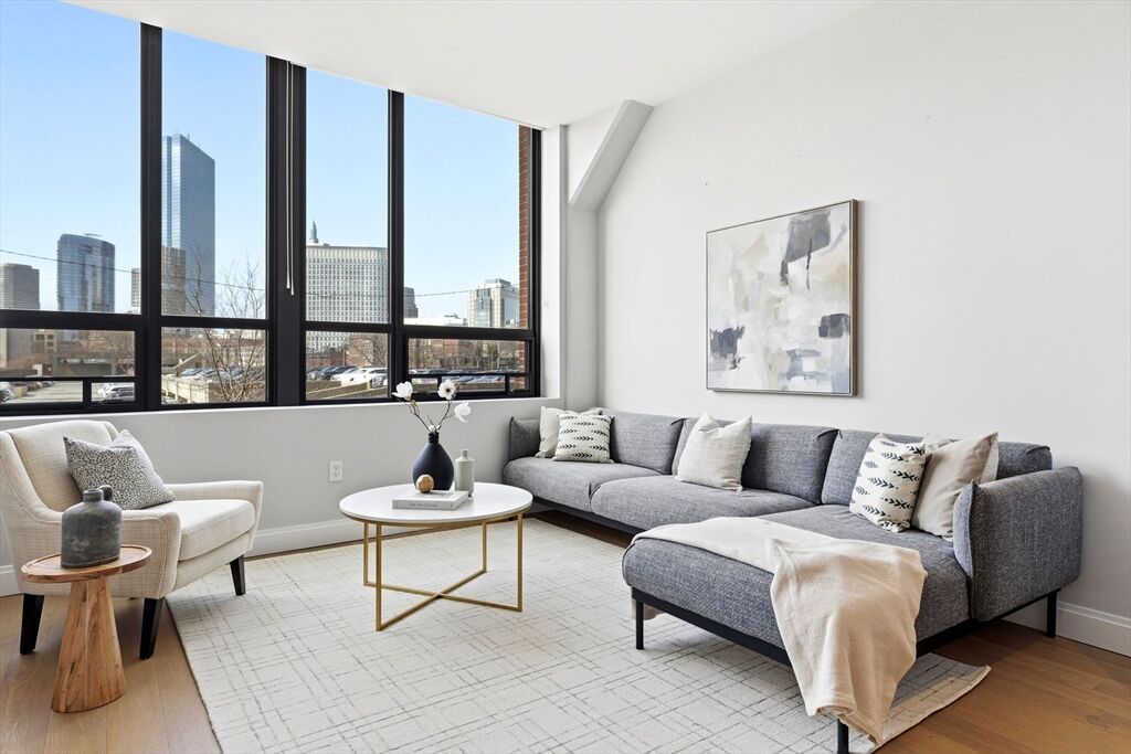 Property Photo:  100 Shawmut Ave 201  MA 02118 