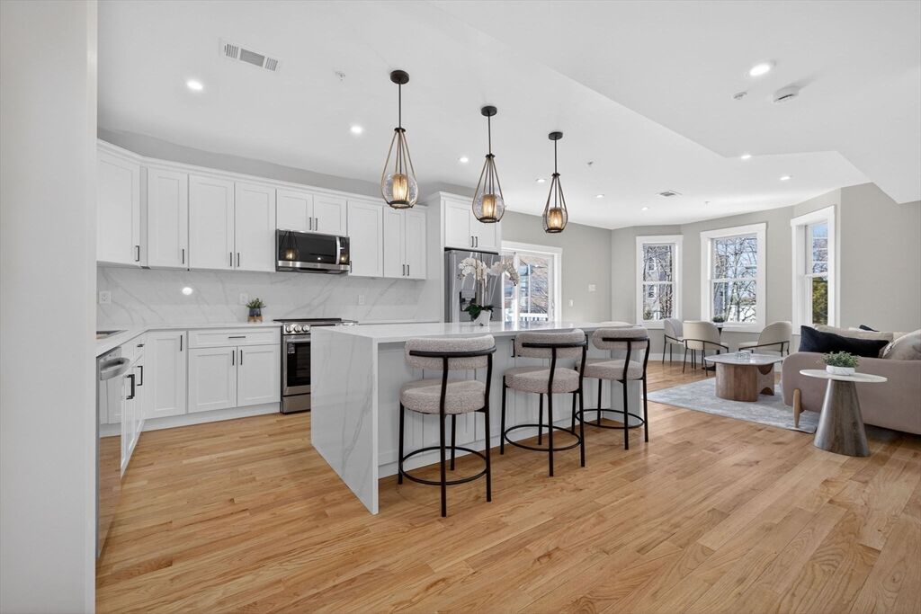 Property Photo:  60 Stanley Street 201  MA 02125 