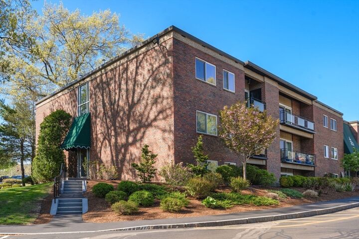 Property Photo:  1202 Greendale Avenue 124  MA 02492 