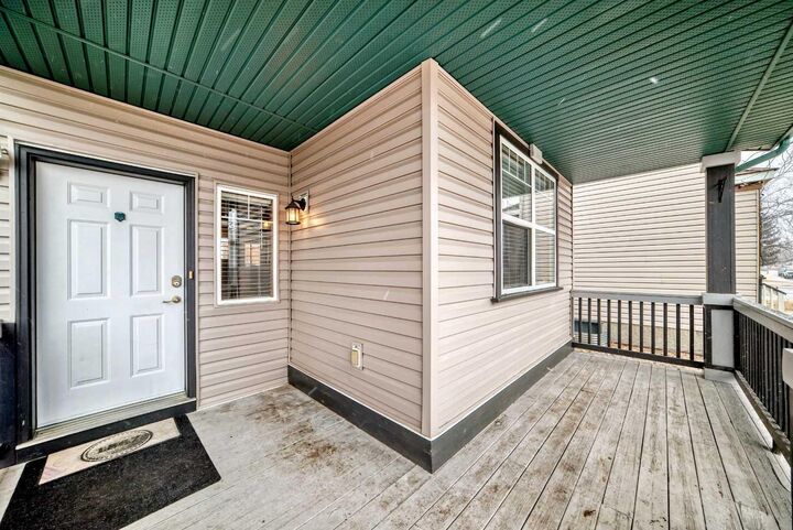 Property Photo:  31 Coventry Road NE  AB T3K 5M9 