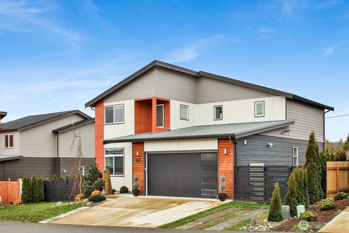 Property Photo:  5511  Presley Lane  WA 98248 