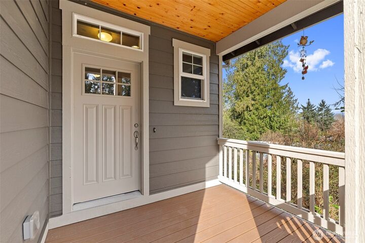 Property Photo:  1205 N 16th Street  WA 98273 