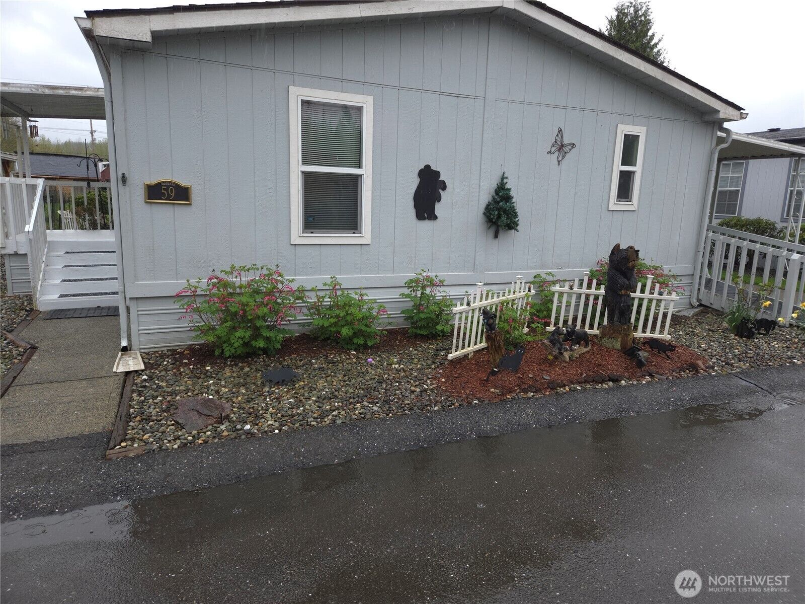 Property Photo: 212 Old Owen Road 59 WA 98294