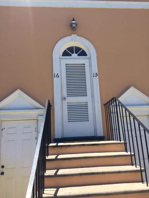 Property Photo:  101 S Golfview 16  FL 33460 