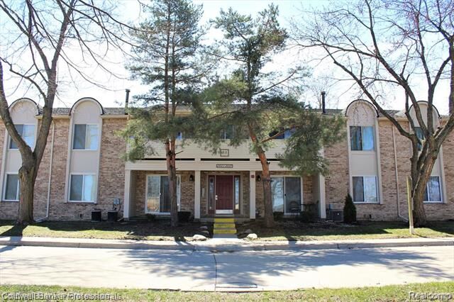 Property Photo:  2025 E Franklin Drive 50  MI 48187 