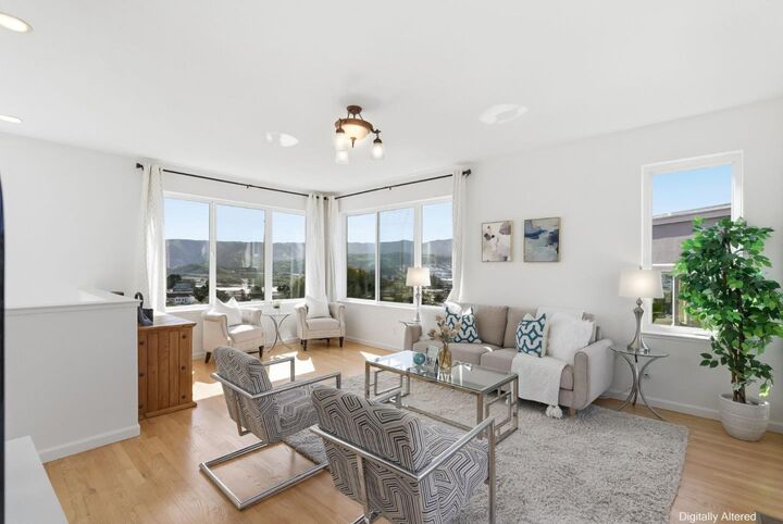 Property Photo:  63 Lois Lane  CA 94134 