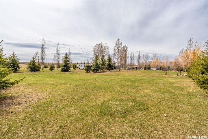 Property Photo:  2204 Bay View Drive  SK S0M 1A0 