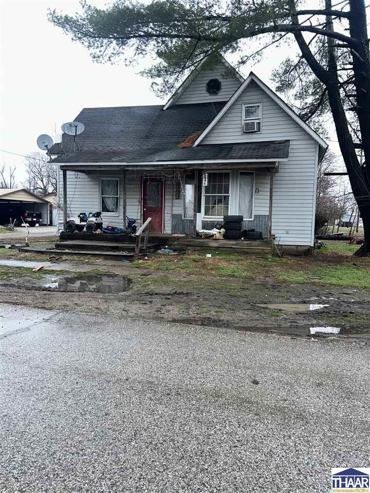 Property Photo: 206 E Hackett IN 47838