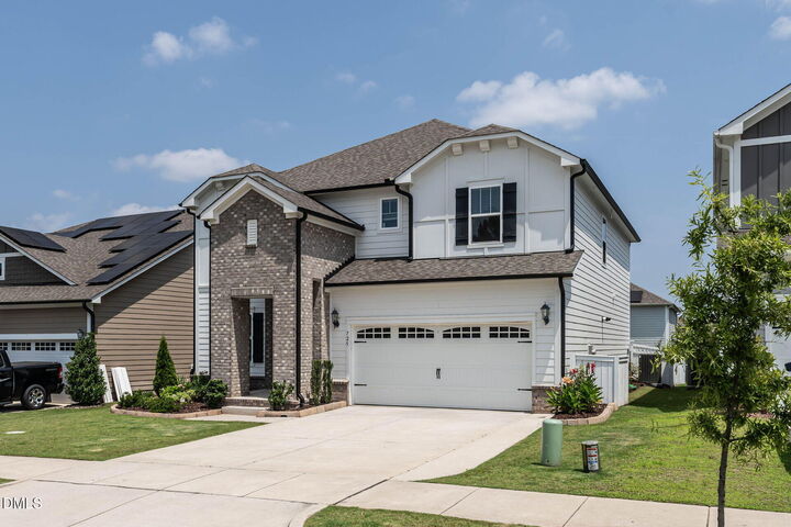 Property Photo: 725 Sage Oak Lane NC 27540