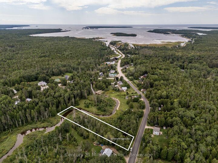 Property Photo:  624 Stokes Bay Road  ON N0H 1W0 