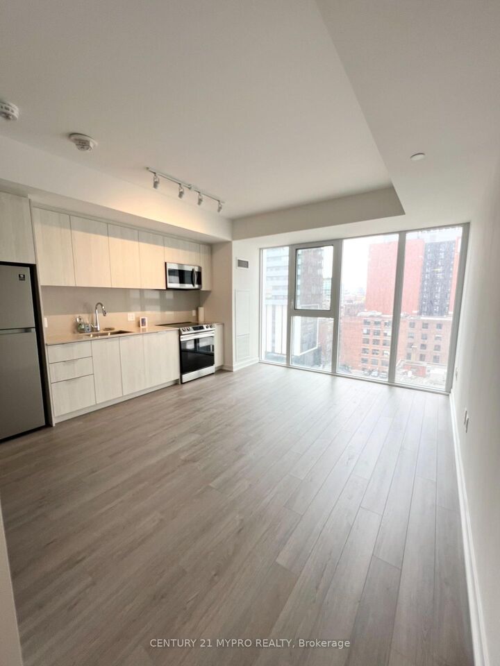 Property Photo:  357 King Street W 601  ON M5V 0S7 