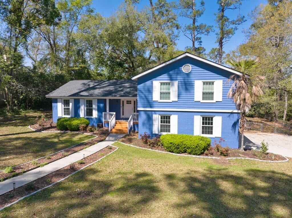 Property Photo: 2208 Briarcliff Drive GA 31602