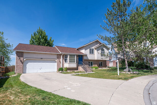 Property Photo:  587 E Eastpointe Cir N  UT 84054 