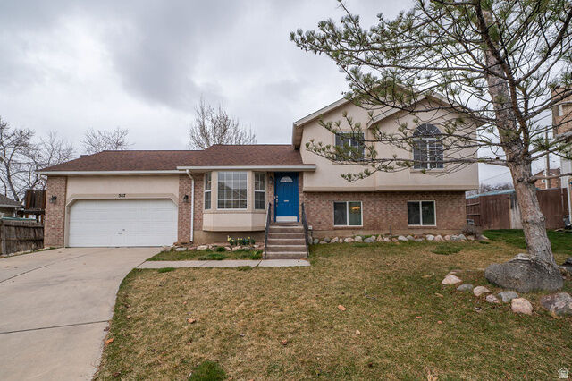 Property Photo:  587 E Eastpointe Cir N  UT 84054 