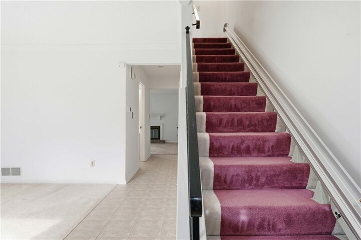 Property Photo:  1605 Calico Ct  PA 15102 