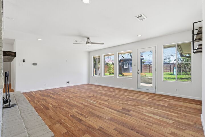 Property Photo:  6005 Thames Drive  TX 78723 