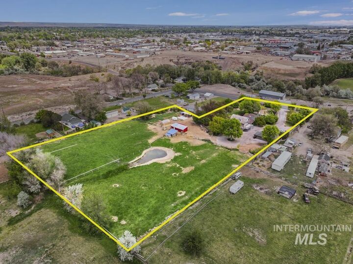 Property Photo:  564 S South Blue Lakes Blvd  ID 83301 