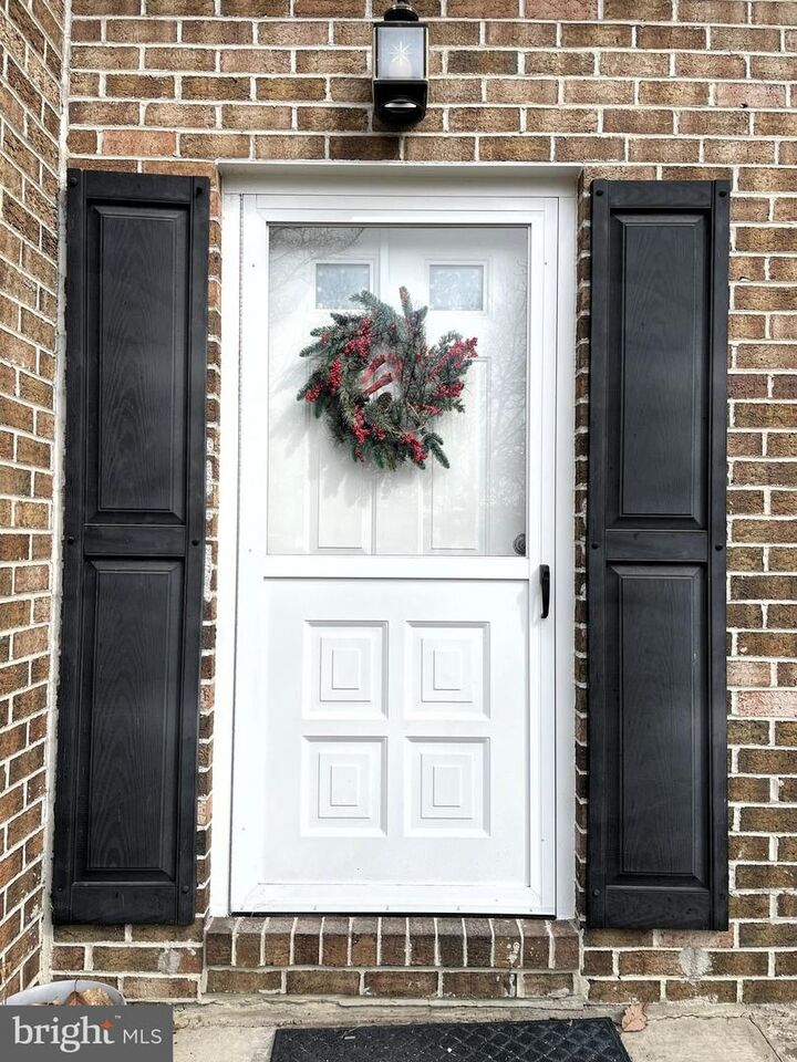 Property Photo: 2816 Aspen Hill Road MD 21234