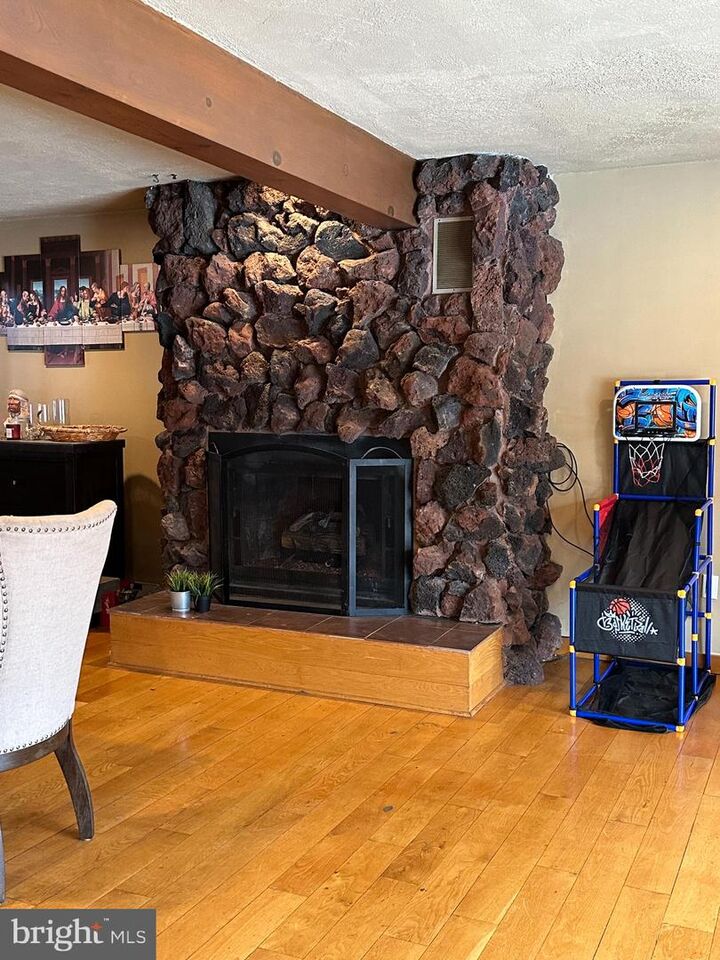 Property Photo:  1620 Bobalew Trail  PA 18103 
