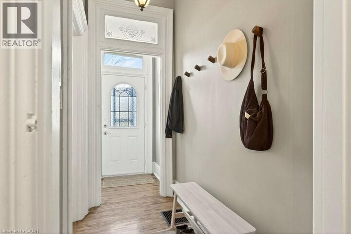 Property Photo:  87 East Avenue North  ON L8L 5H6 