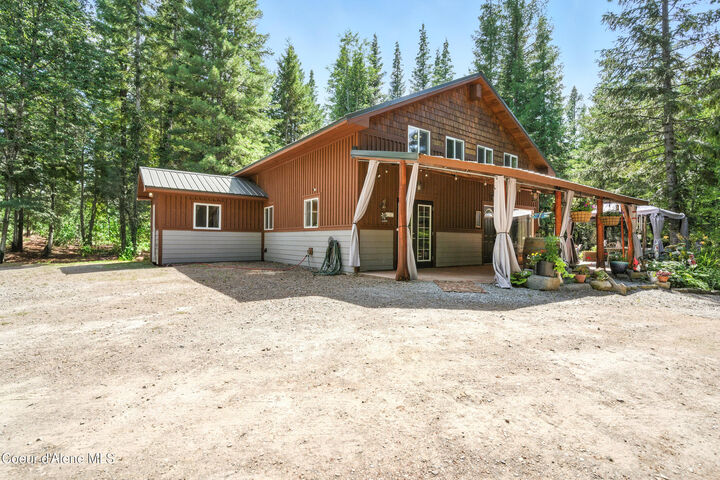 Property Photo:  528 Trapper Creek Rd  ID 83864 