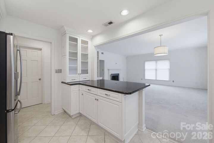 Property Photo:  1016 Queens Road A  NC 28207 