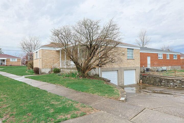 Property Photo:  5360 Carefree Court  OH 45238 