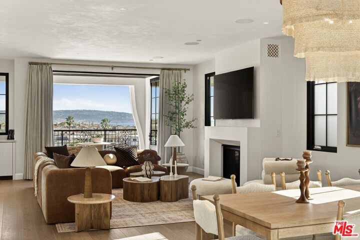 Property Photo: 461 26th St CA 90266