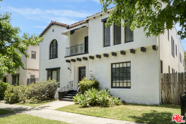 Property Photo: 351 N Orange Grove Ave CA 90036