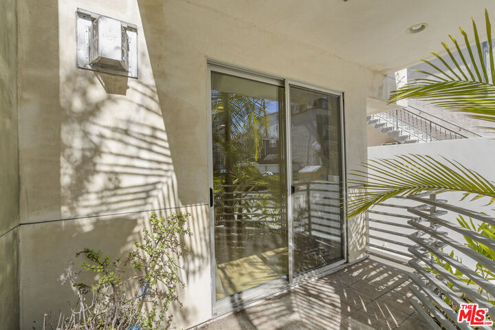 Property Photo:  10633 Eastborne Ave  CA 90024 