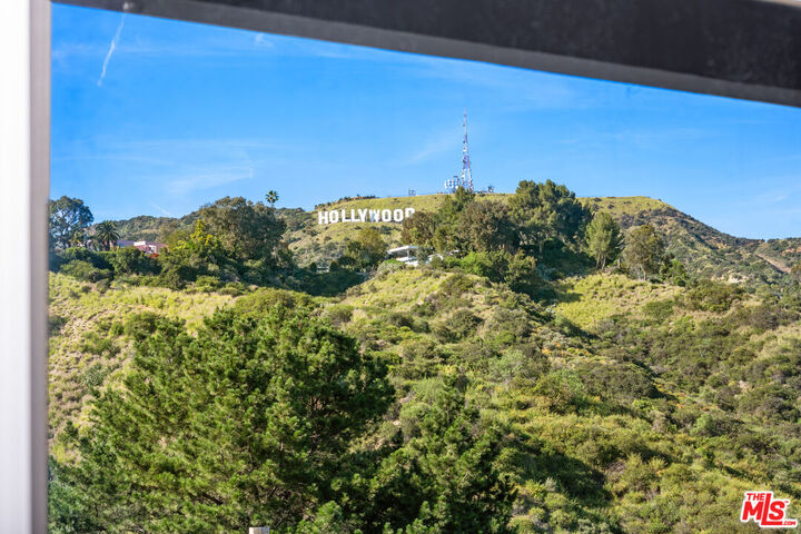 Property Photo: 2843 Lambert Dr CA 90068