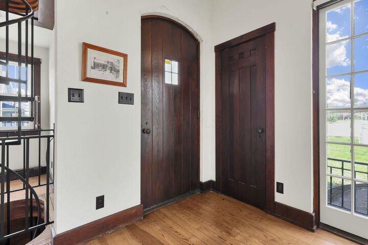 Property Photo:  1223 W Main Street  OH 43055 