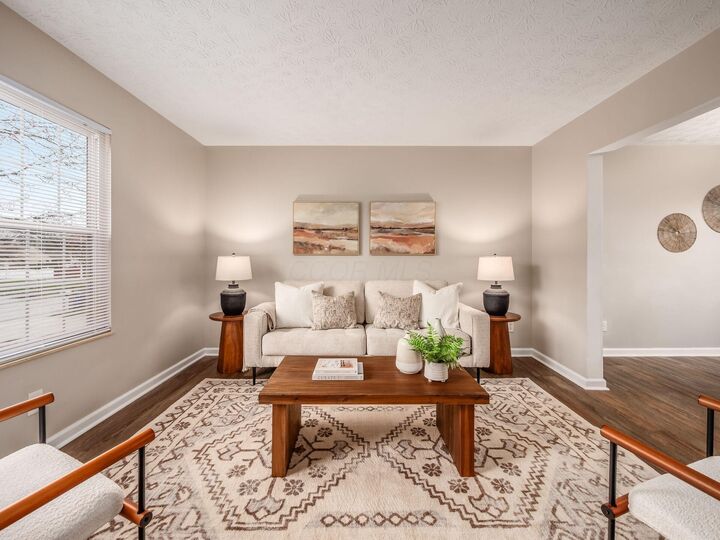 Property Photo:  2000 Dina Court  OH 43065 