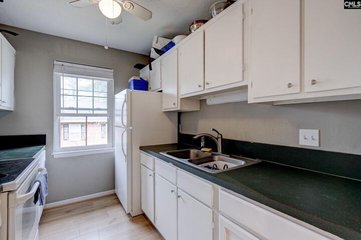 Property Photo:  528 Wimbledon  SC 29210 