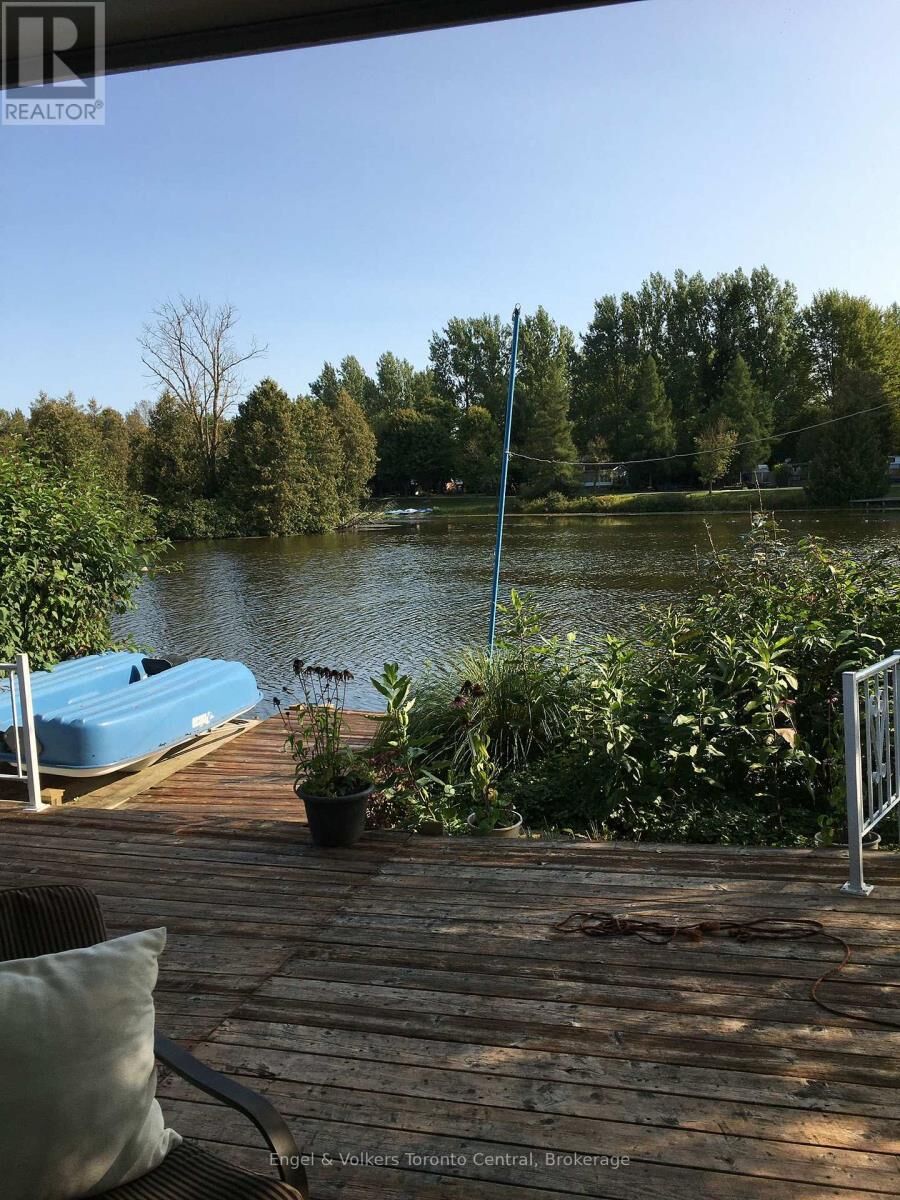 Property Photo: 7489 Sideroad 5 East B6 ON N0G 2L0