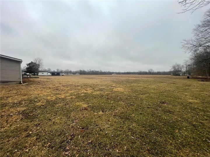 Property Photo:  312 5th Street  IL 62422 