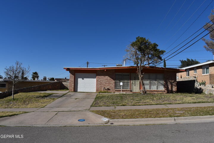 Property Photo: 5372 Circus Lane TX 79912