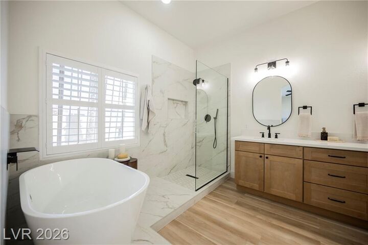 Property Photo: 5004 Wayfaring Tree Avenue NV 89131